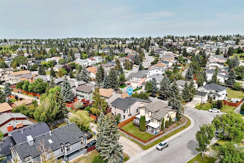 8 Hawkfield Crescent Nw, Calgary, AB - Outdoor With View