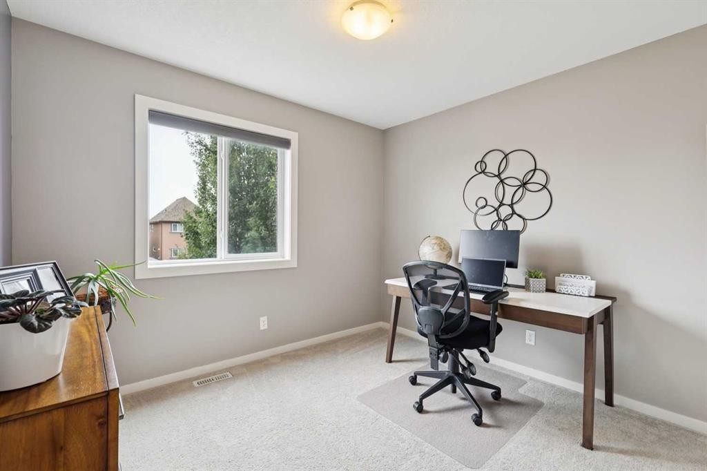 246 Mahogany Heights Se, Calgary, AB - Indoor Photo Showing Office