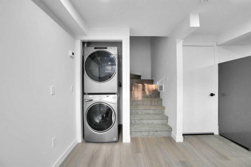 78 Saddlecrest Place Ne, Calgary, AB - Indoor Photo Showing Laundry Room