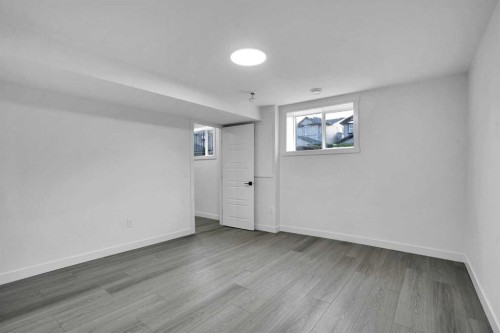 78 Saddlecrest Place Ne, Calgary, AB - Indoor Photo Showing Other Room