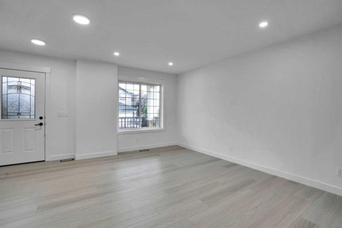 78 Saddlecrest Place Ne, Calgary, AB - Indoor Photo Showing Other Room