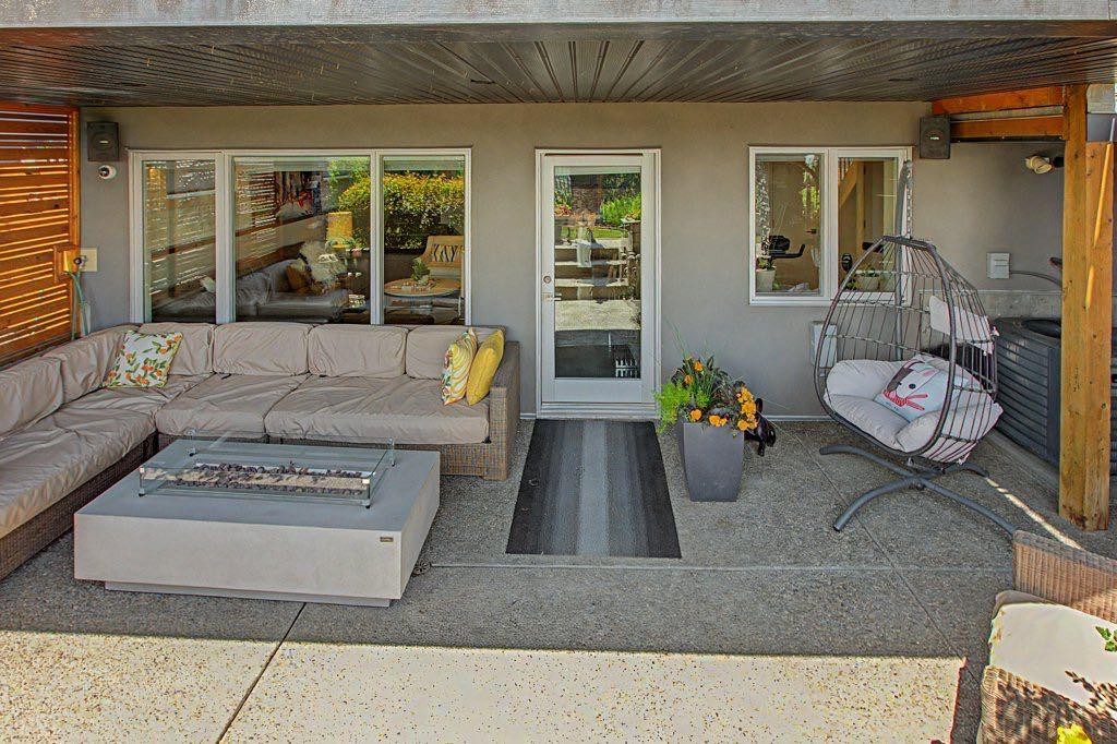 1355 Colgrove Avenue Ne, Calgary, AB - Outdoor With Deck Patio Veranda