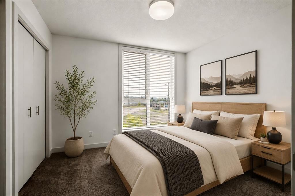 3529 69 Street Nw, Calgary, AB - Indoor Photo Showing Bedroom