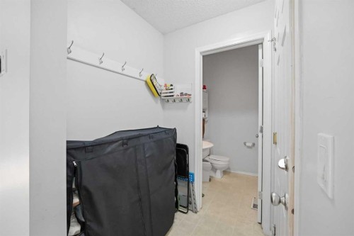 47 Bridlewood View Sw, Calgary, AB - Indoor