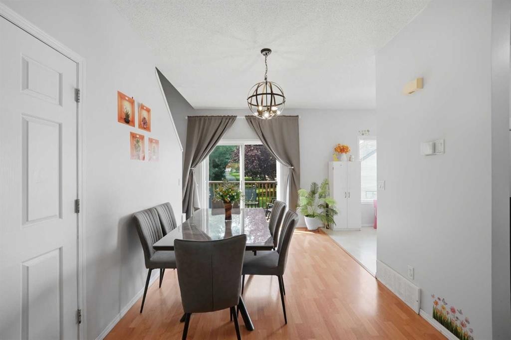 47 Bridlewood View Sw, Calgary, AB - Indoor Photo Showing Dining Room