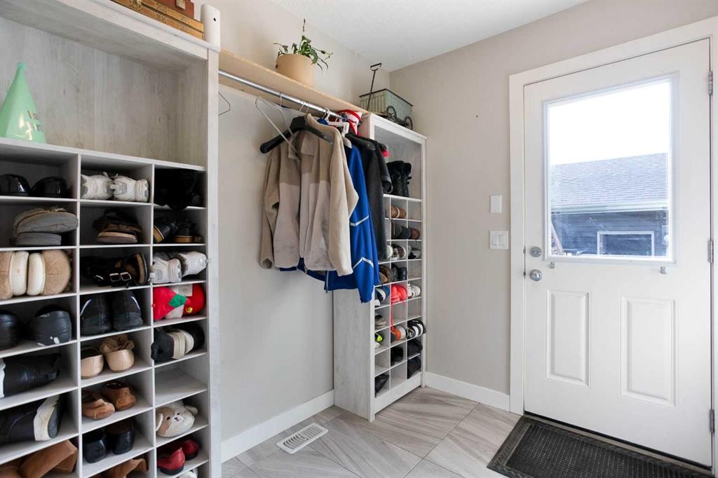 7 Emberside Hollow, Cochrane, AB - Indoor With Storage