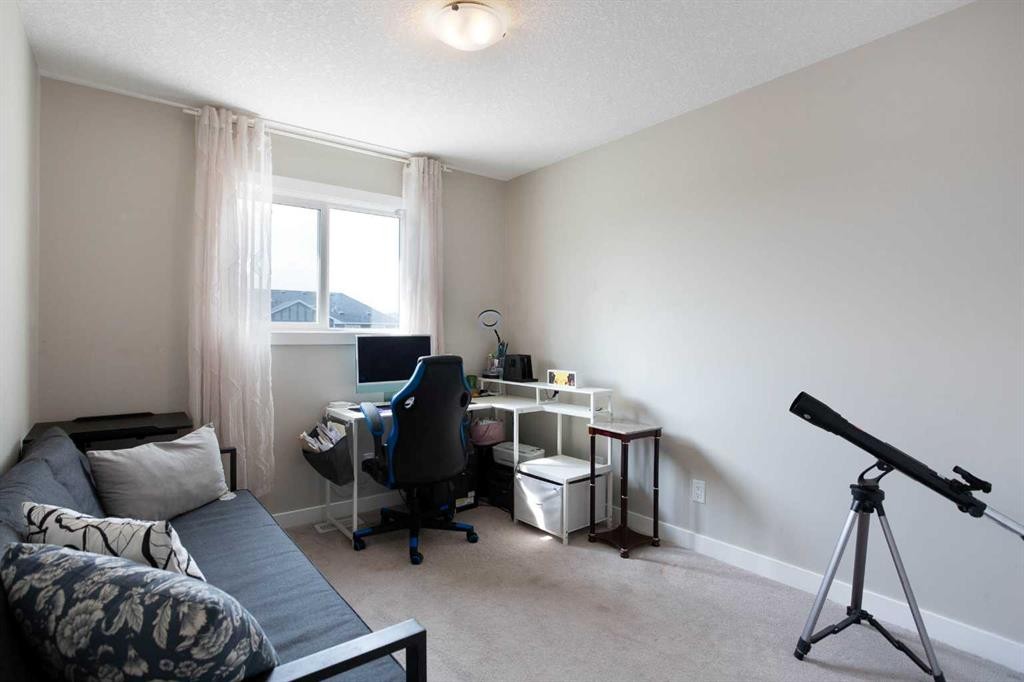 7 Emberside Hollow, Cochrane, AB - Indoor Photo Showing Office