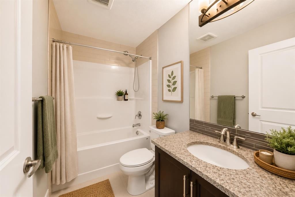 27 Redstone Heights Ne, Calgary, AB - Indoor Photo Showing Bathroom