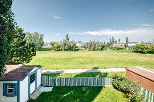 50 Somerside Manor Sw, Calgary, AB - Outdoor