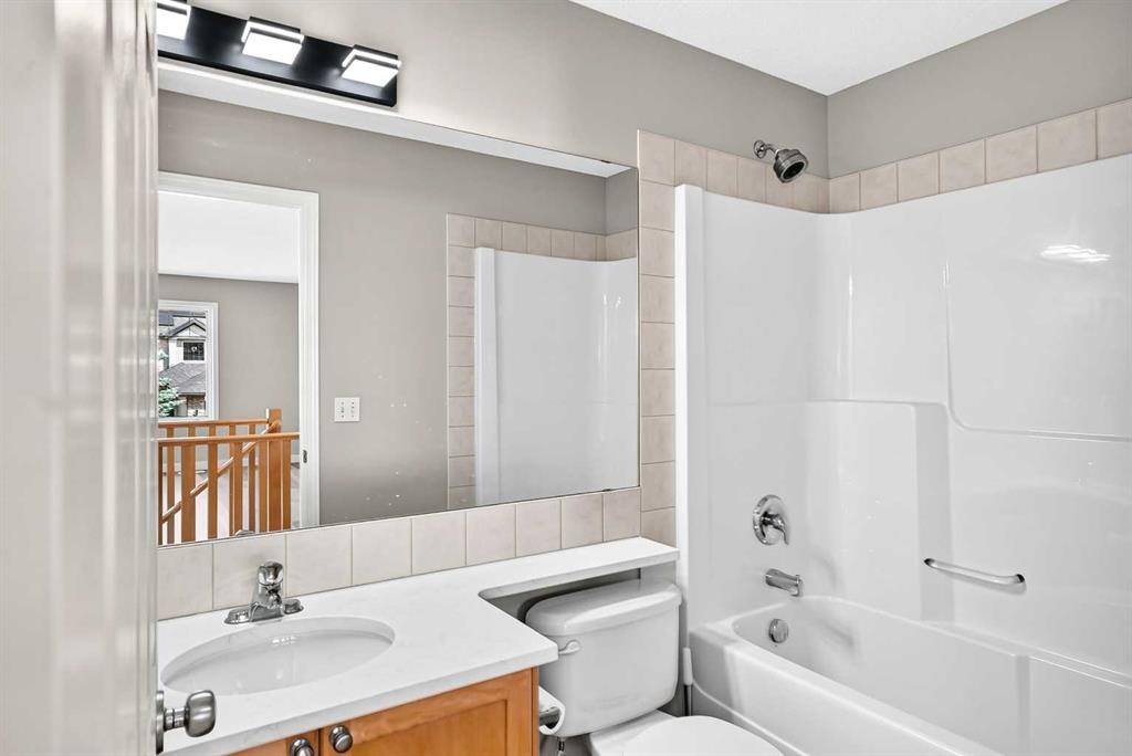 94 Panamount Rise Nw, Calgary, AB - Indoor Photo Showing Bathroom