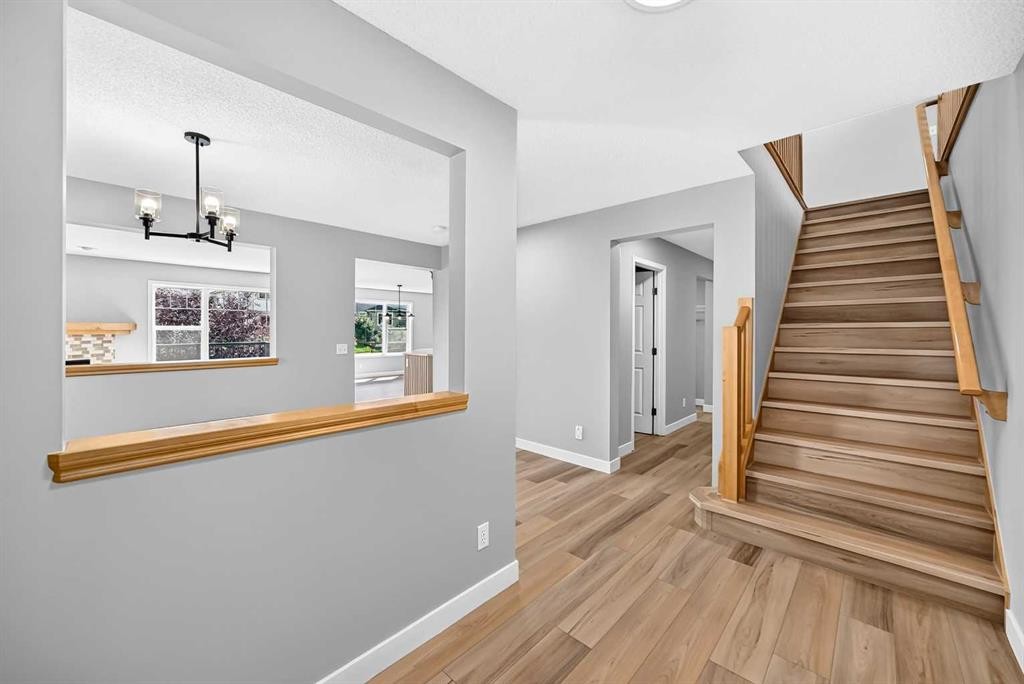 94 Panamount Rise Nw, Calgary, AB - Indoor Photo Showing Other Room