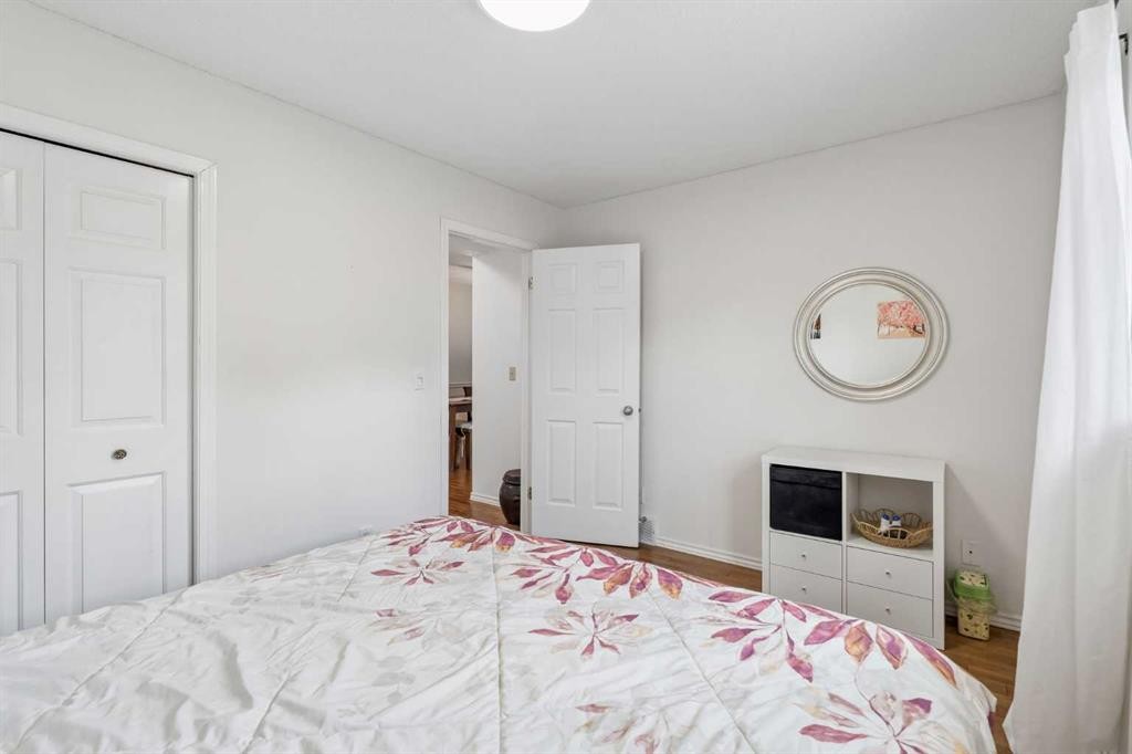 744 Riverbend Drive Se, Calgary, AB - Indoor Photo Showing Bedroom