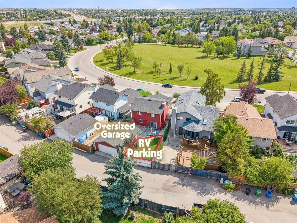 744 Riverbend Drive Se, Calgary, AB - Outdoor With View