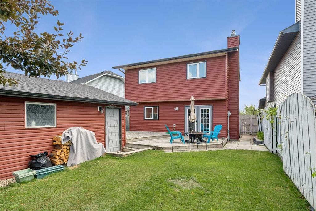 744 Riverbend Drive Se, Calgary, AB - Outdoor With Exterior