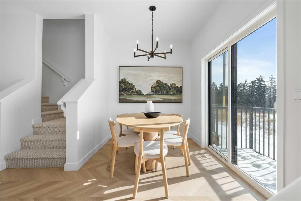 8493 21 Avenue Se, Calgary, AB - Indoor Photo Showing Dining Room
