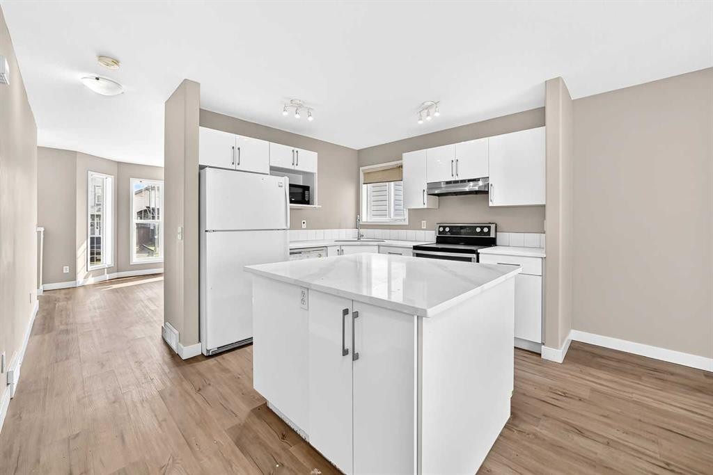 78 Tarington Place Ne, Calgary, AB - Indoor Photo Showing Kitchen