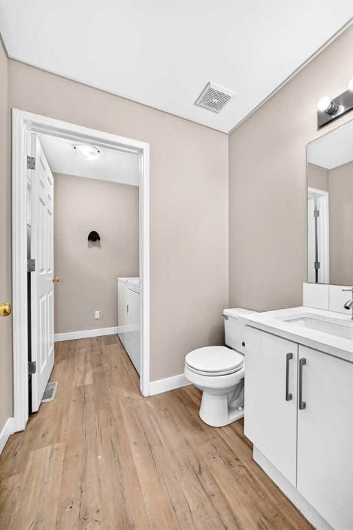 78 Tarington Place Ne, Calgary, AB - Indoor Photo Showing Bathroom