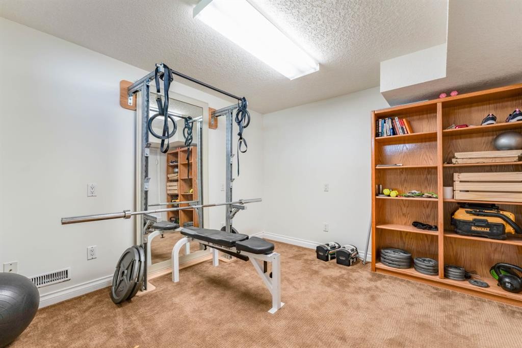 1004 Huntercove Place Nw, Calgary, AB