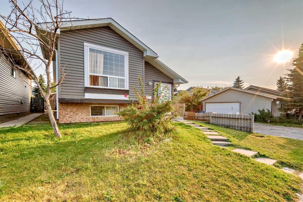 11 Martinwood Road Ne, Calgary, AB