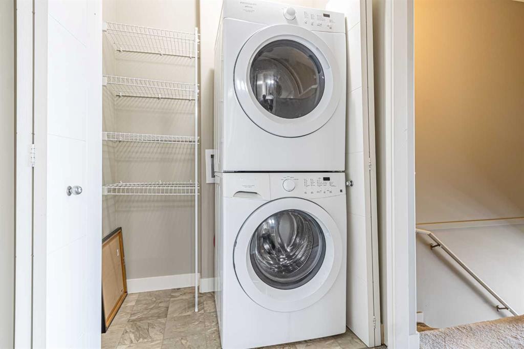 634 Redstone View Ne, Calgary, AB - Indoor Photo Showing Laundry Room