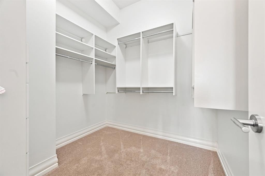 117 Spring Water Close, Heritage Pointe, AB - Indoor With Storage