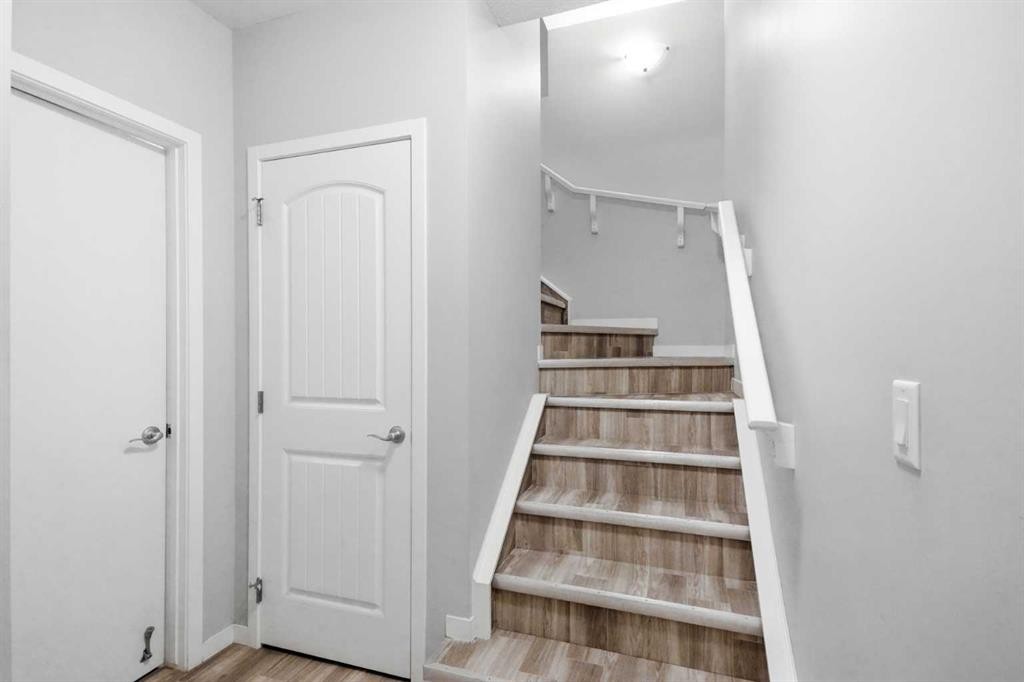 39 Lucas Boulevard Nw, Calgary, AB