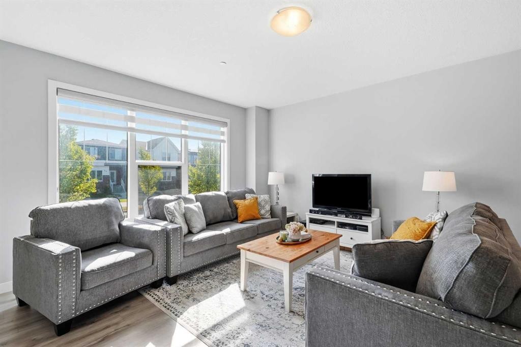 39 Lucas Boulevard Nw, Calgary, AB