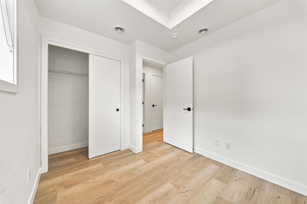 189 148 Avenue Nw, Calgary, AB - Indoor Photo Showing Other Room