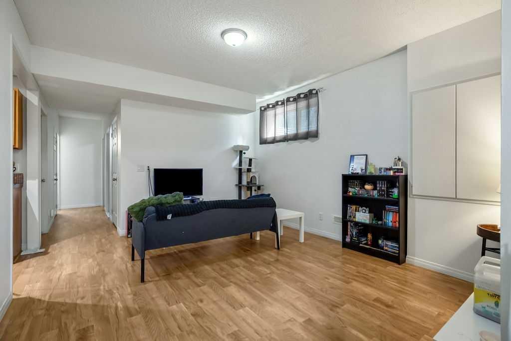 134 Prestwick Terrace Se, Calgary, AB