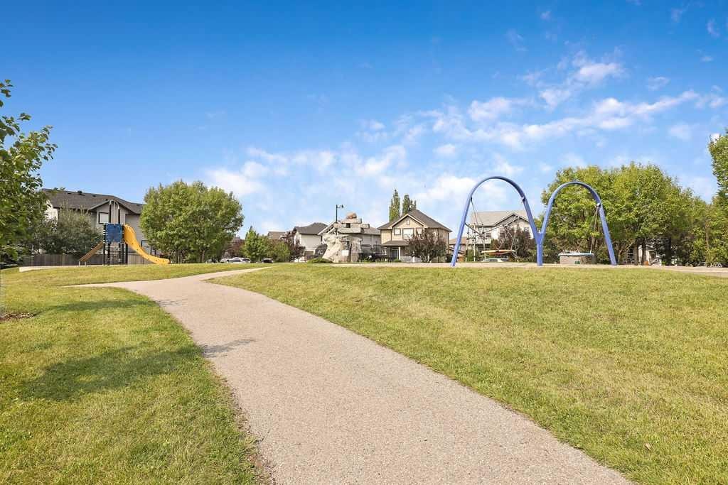 134 Prestwick Terrace Se, Calgary, AB