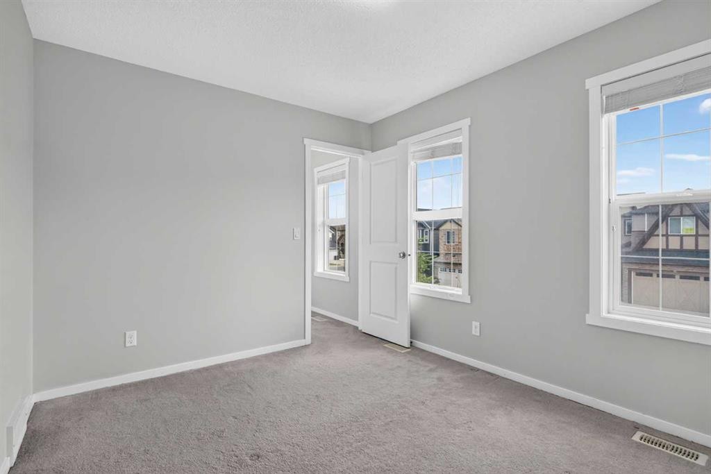 80 Nolancrest Green Nw, Calgary, AB - Indoor Photo Showing Other Room