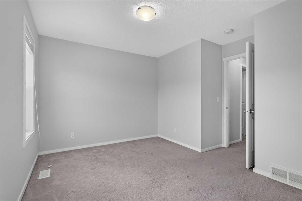80 Nolancrest Green Nw, Calgary, AB - Indoor Photo Showing Other Room