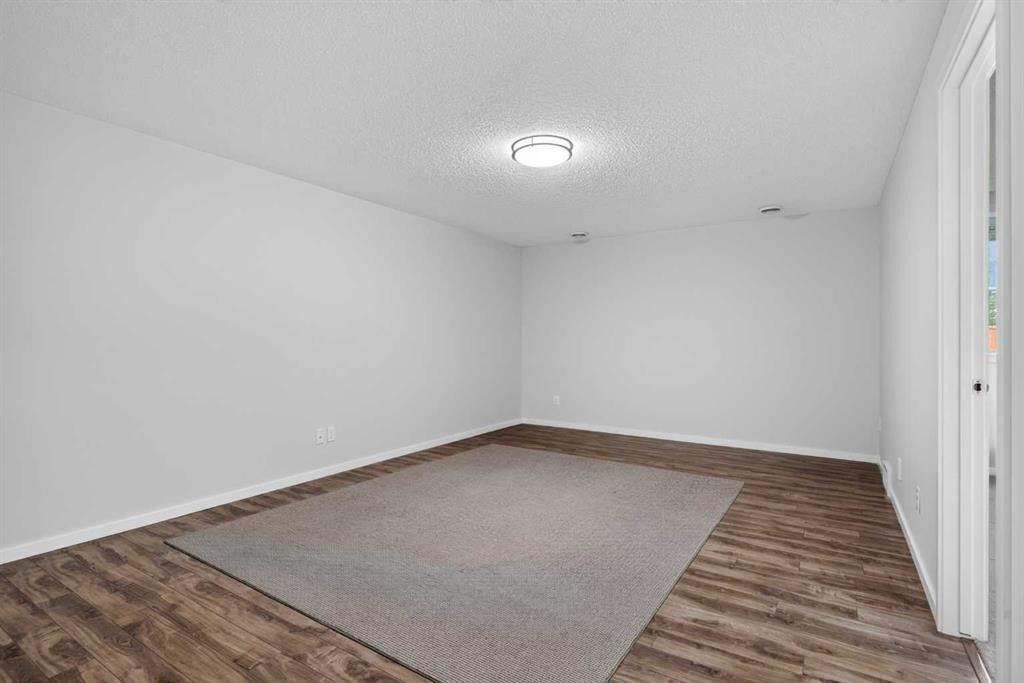 80 Nolancrest Green Nw, Calgary, AB - Indoor Photo Showing Other Room