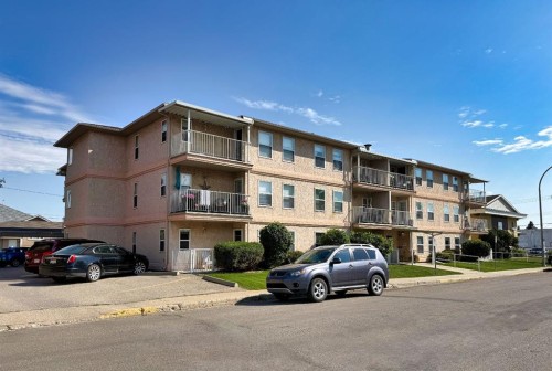 202-5026 49 Street  Olds, AB T4H 1V7