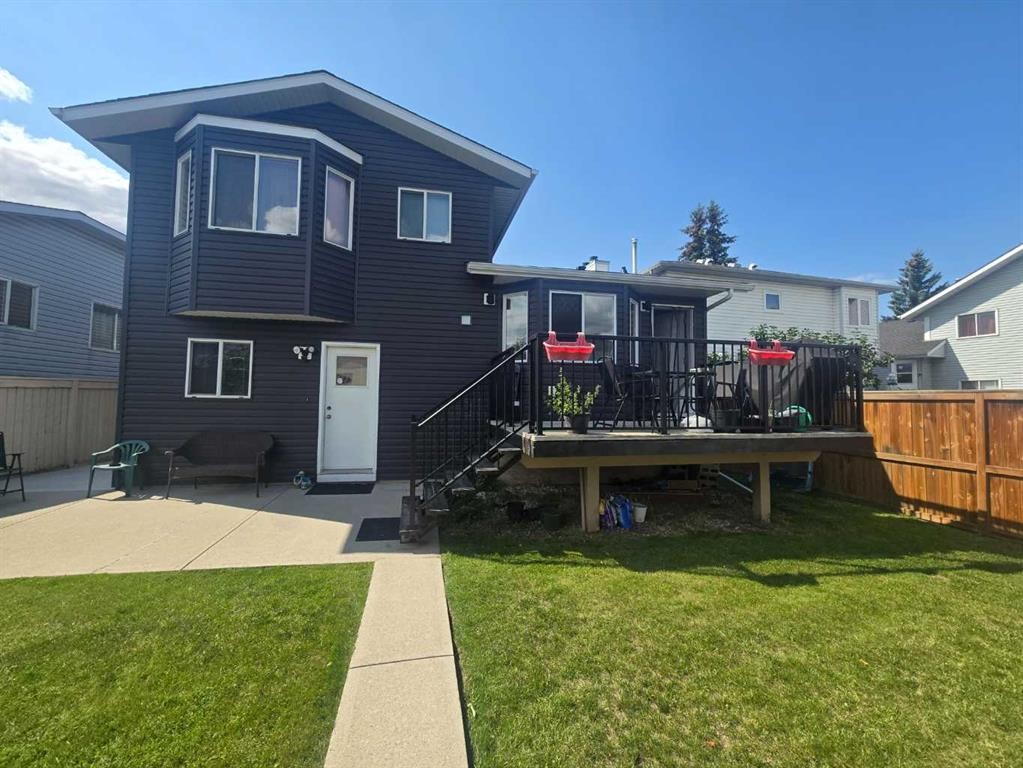 2855 Catalina Boulevard Ne, Calgary, AB - Outdoor With Deck Patio Veranda