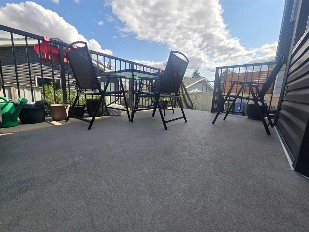 2855 Catalina Boulevard Ne, Calgary, AB - Outdoor