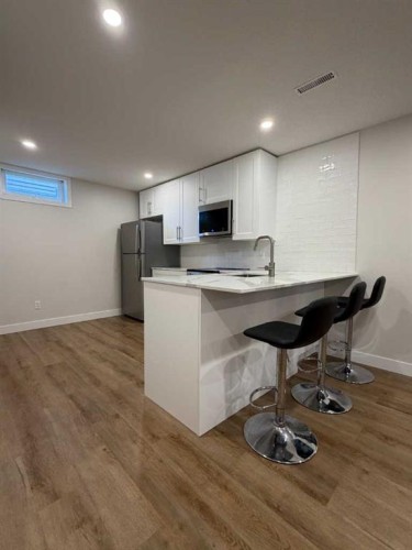 116 Mckerrell Close Se, Calgary, AB - Indoor Photo Showing Kitchen