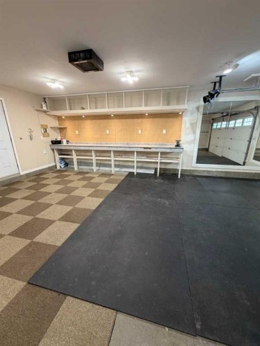 116 Mckerrell Close Se, Calgary, AB 