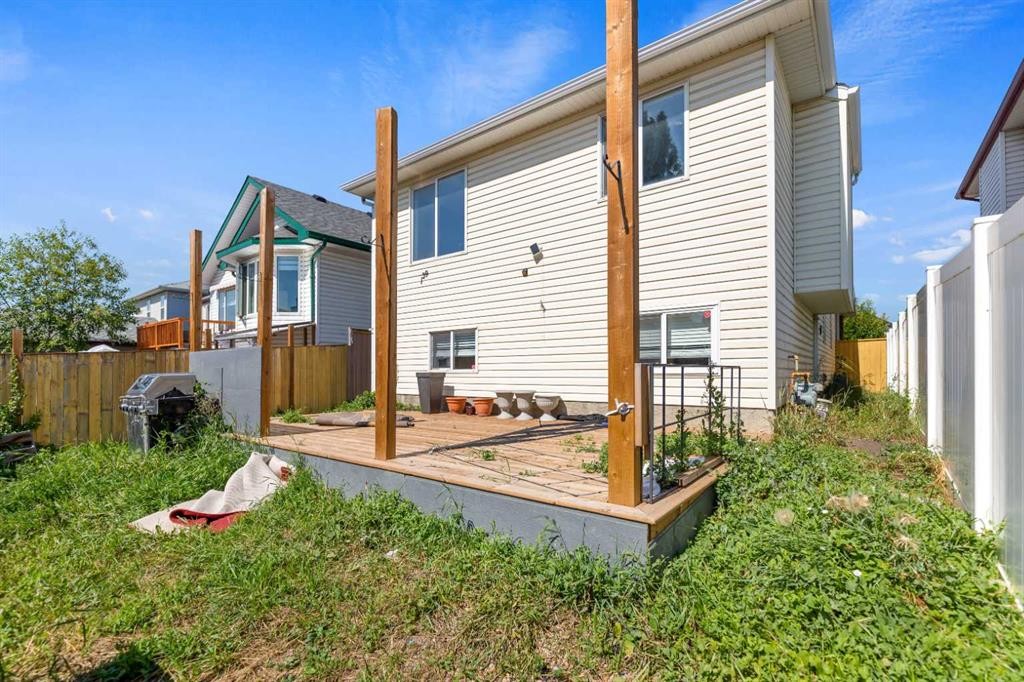 139 Los Alamos Place Ne, Calgary, AB - Outdoor