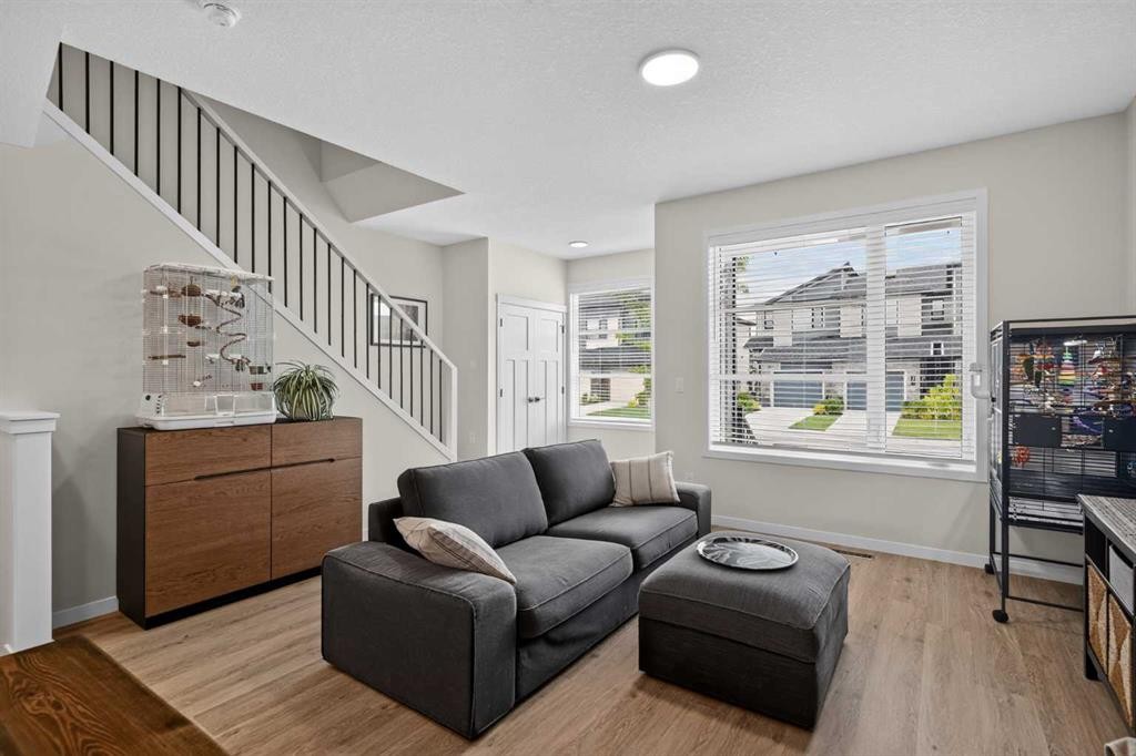 374 Wolf Creek Manor Se, Calgary, AB - Indoor Photo Showing Other Room