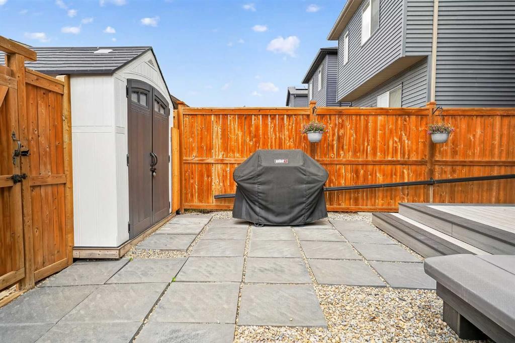 374 Wolf Creek Manor Se, Calgary, AB - Outdoor With Exterior