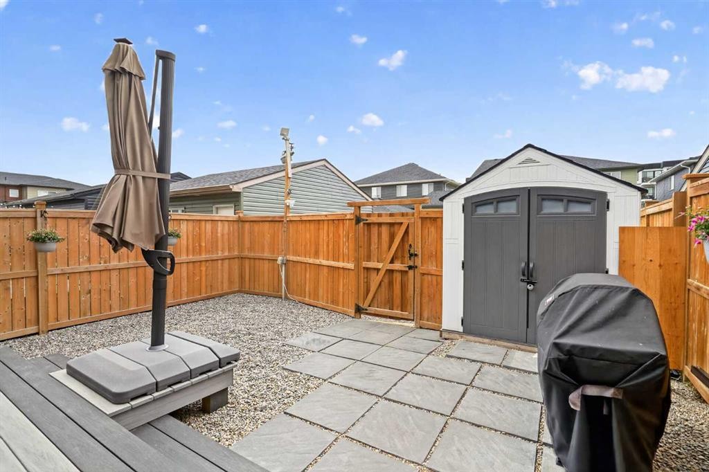 374 Wolf Creek Manor Se, Calgary, AB - Outdoor
