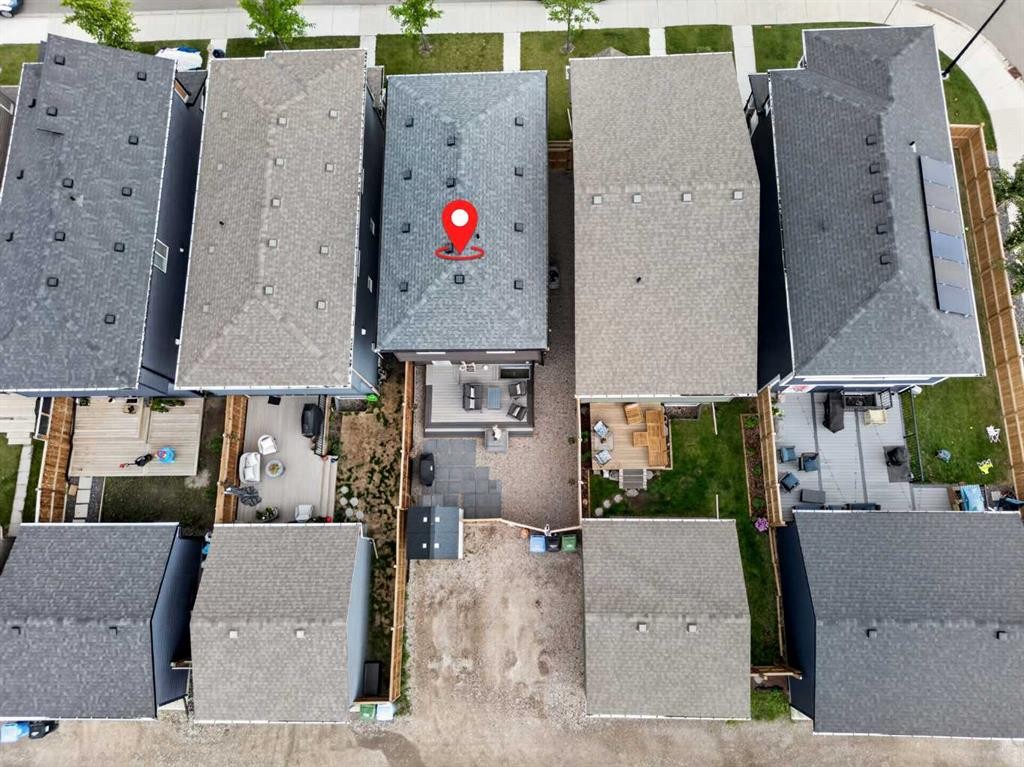374 Wolf Creek Manor Se, Calgary, AB - Outdoor