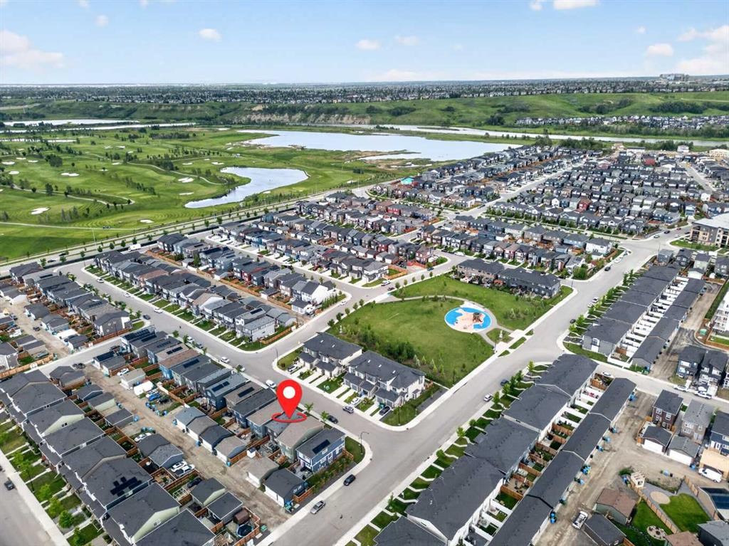 374 Wolf Creek Manor Se, Calgary, AB -