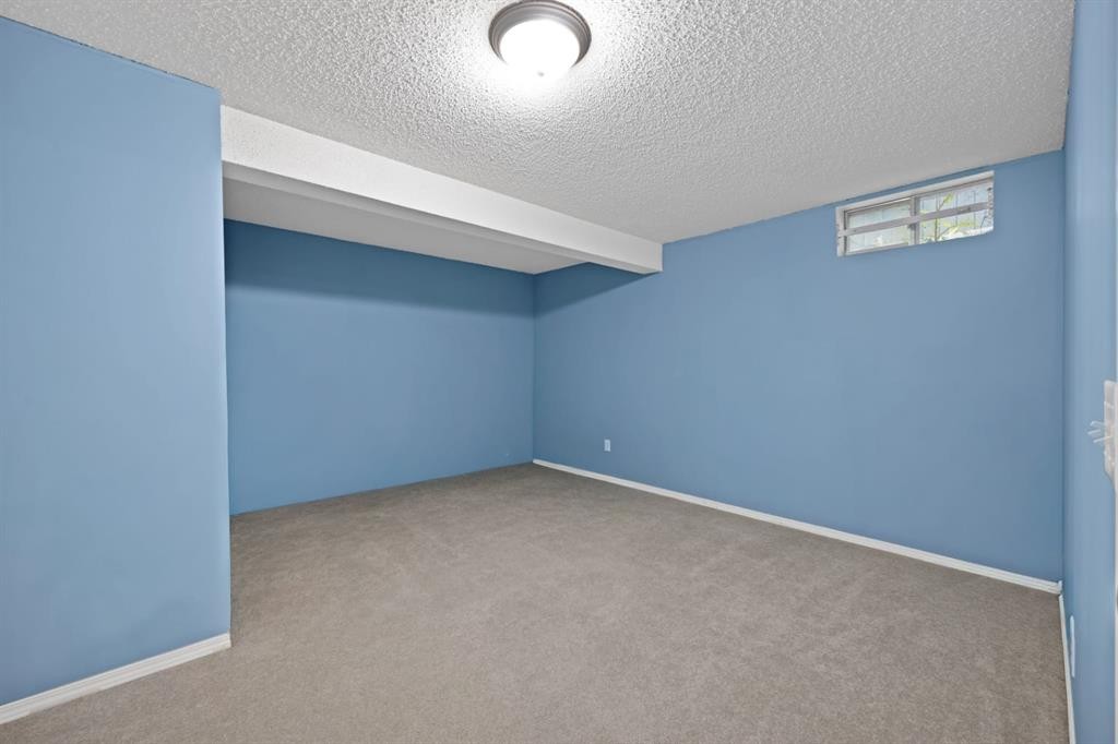 20 Falton Way Ne, Calgary, AB - Indoor Photo Showing Other Room