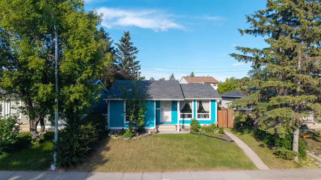 20 Falton Way Ne, Calgary, AB - Outdoor