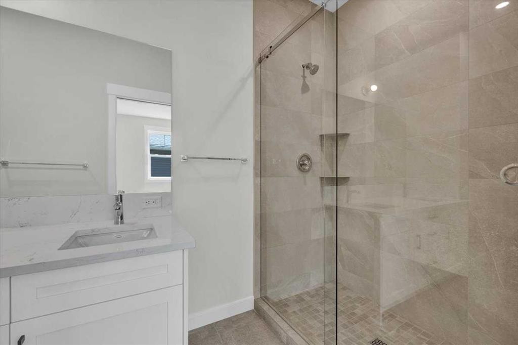 127 Westview Drive, Nanton, AB - Indoor Photo Showing Bathroom