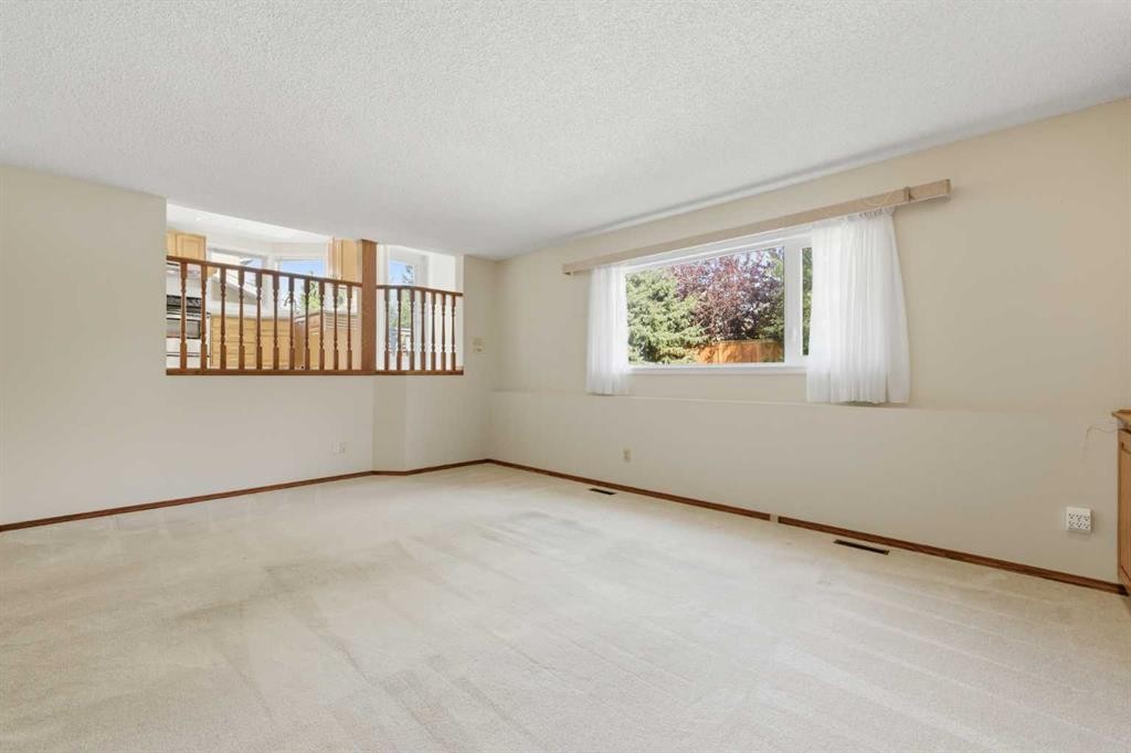 141 Woodbrook Road Sw, Calgary, AB