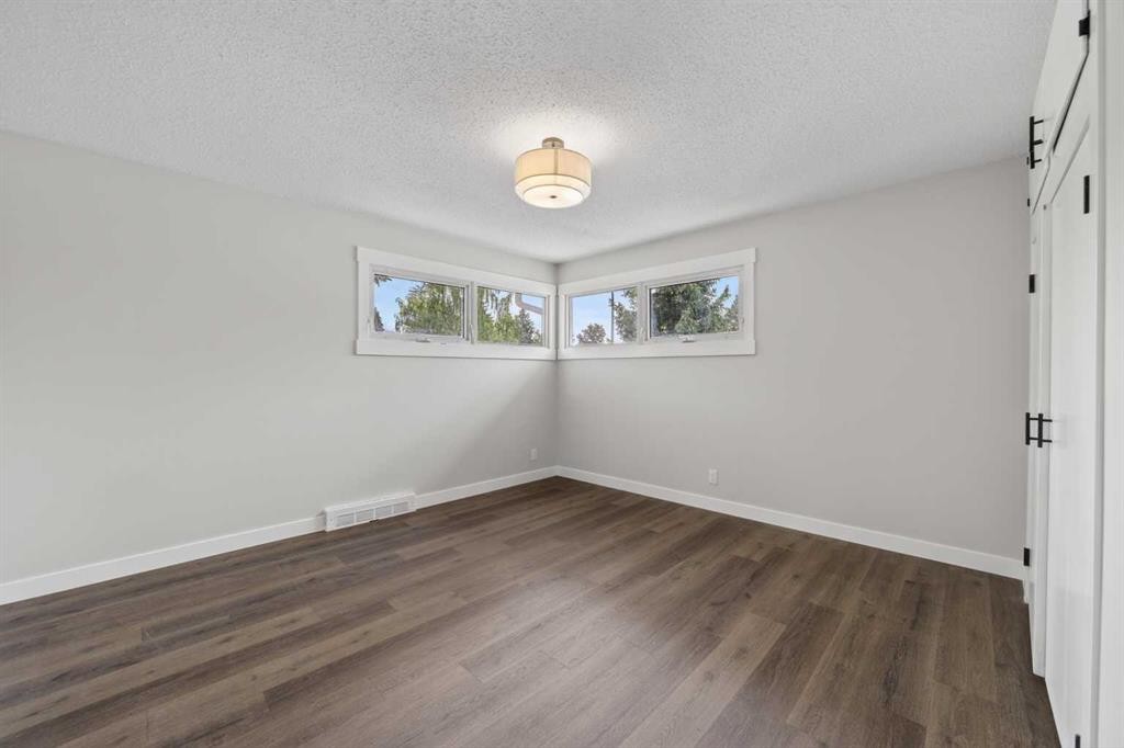 5202 56 Avenue, Olds, AB - Indoor Photo Showing Other Room