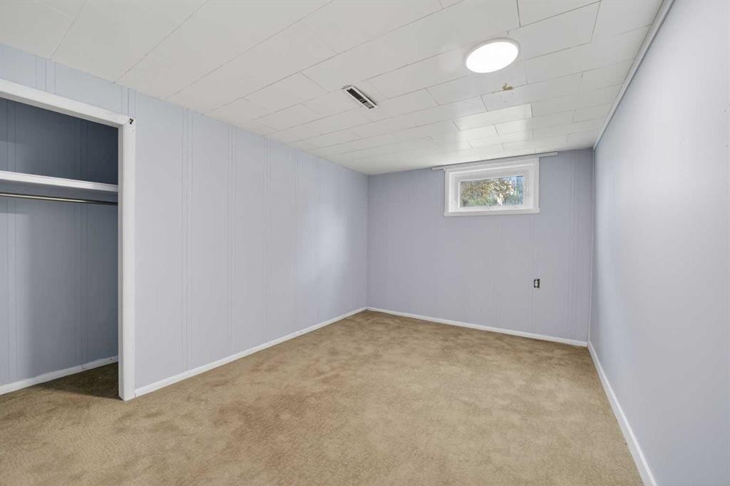 5202 56 Avenue, Olds, AB - Indoor Photo Showing Other Room